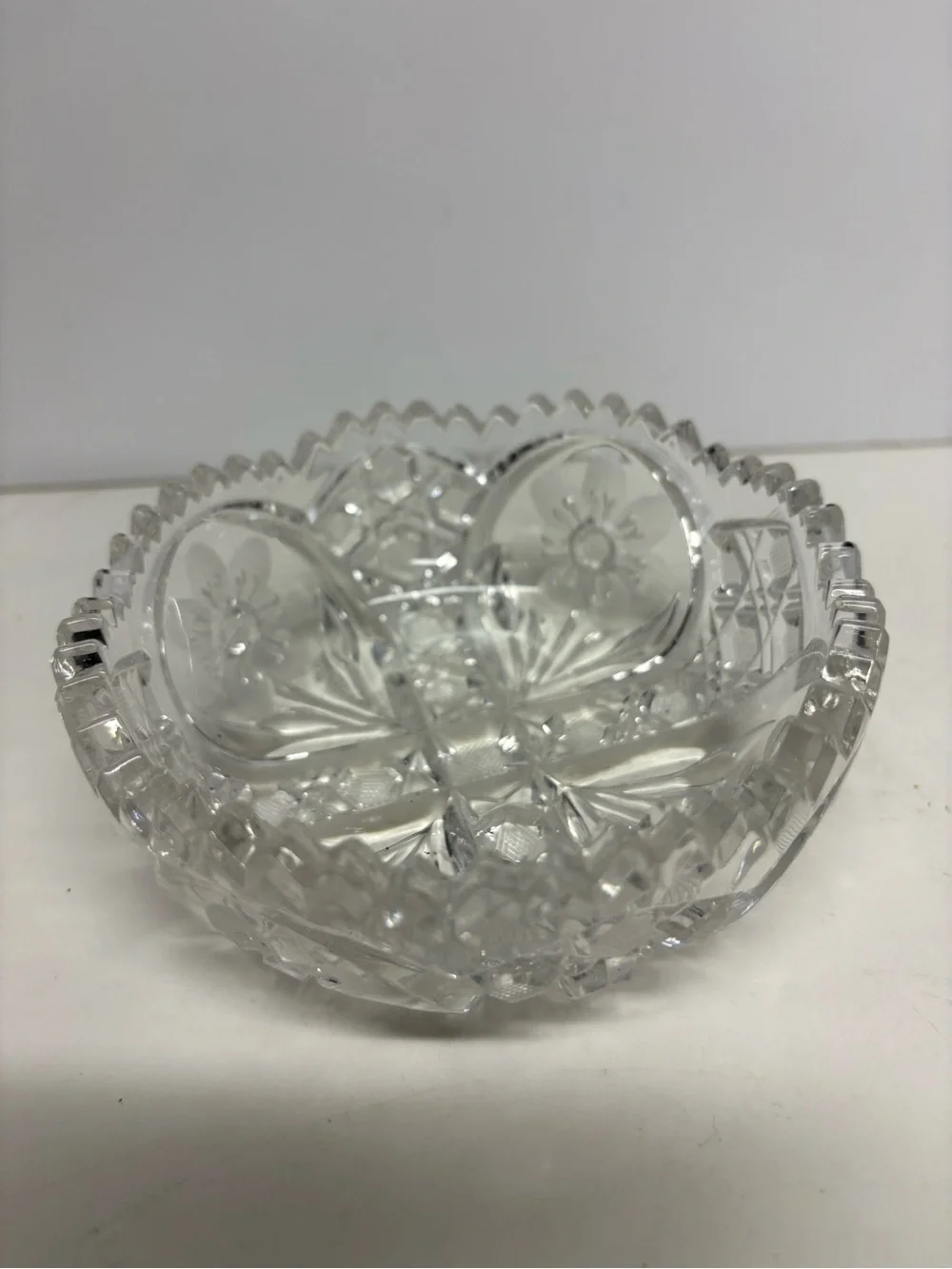Cut Crystal Serving Dish - Clear sawtooth edge starburst pattern small